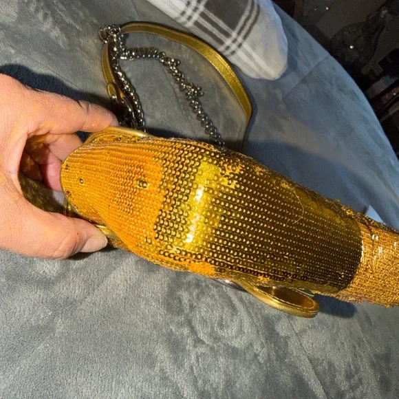 Preloved Gucci marmot yellow Crossbody bag pristine condition comes with DB - Picture 14 of 14